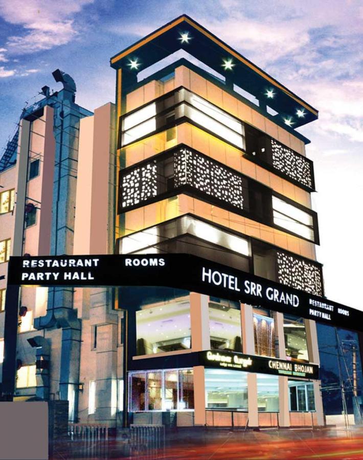 Hotel Srr Grand Ченай Екстериор снимка